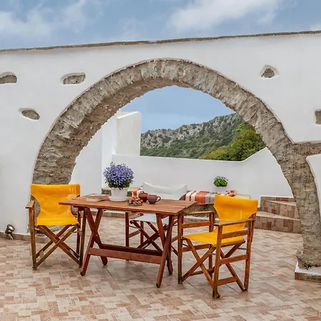 Traditional House In Holiday home *