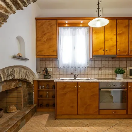 Traditional House In Holiday home