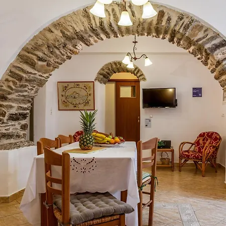 Traditional House In Holiday home *
